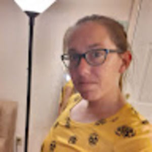 Meet your Posher, Stacy